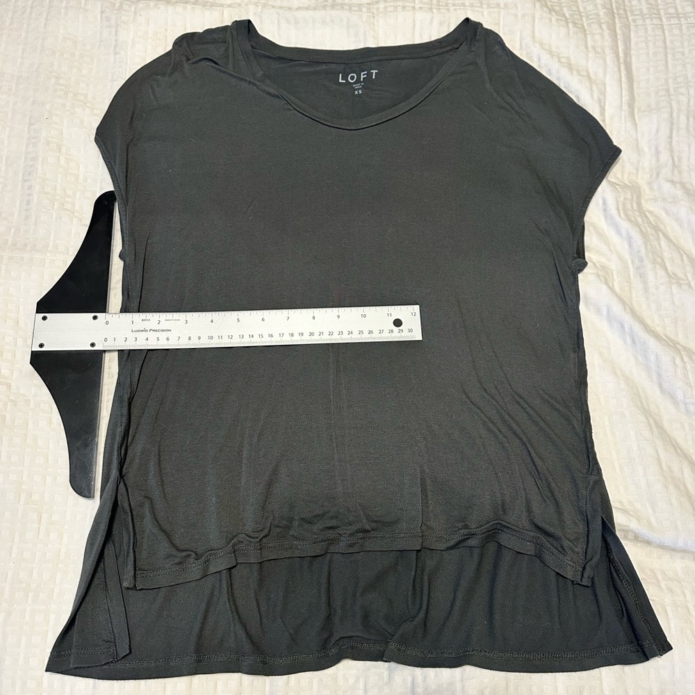 LOFT Charcoal Short Sleeve Tee